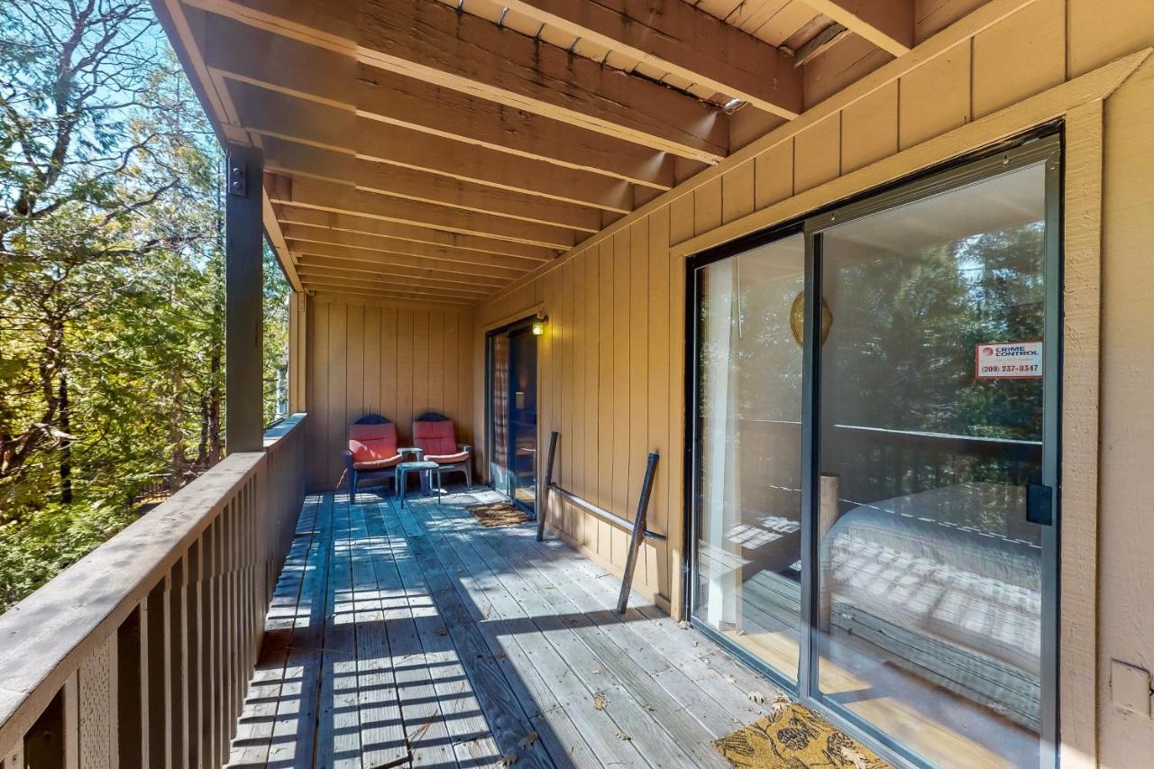 Sierra Swiss Chalet Shaver Lake Exterior photo