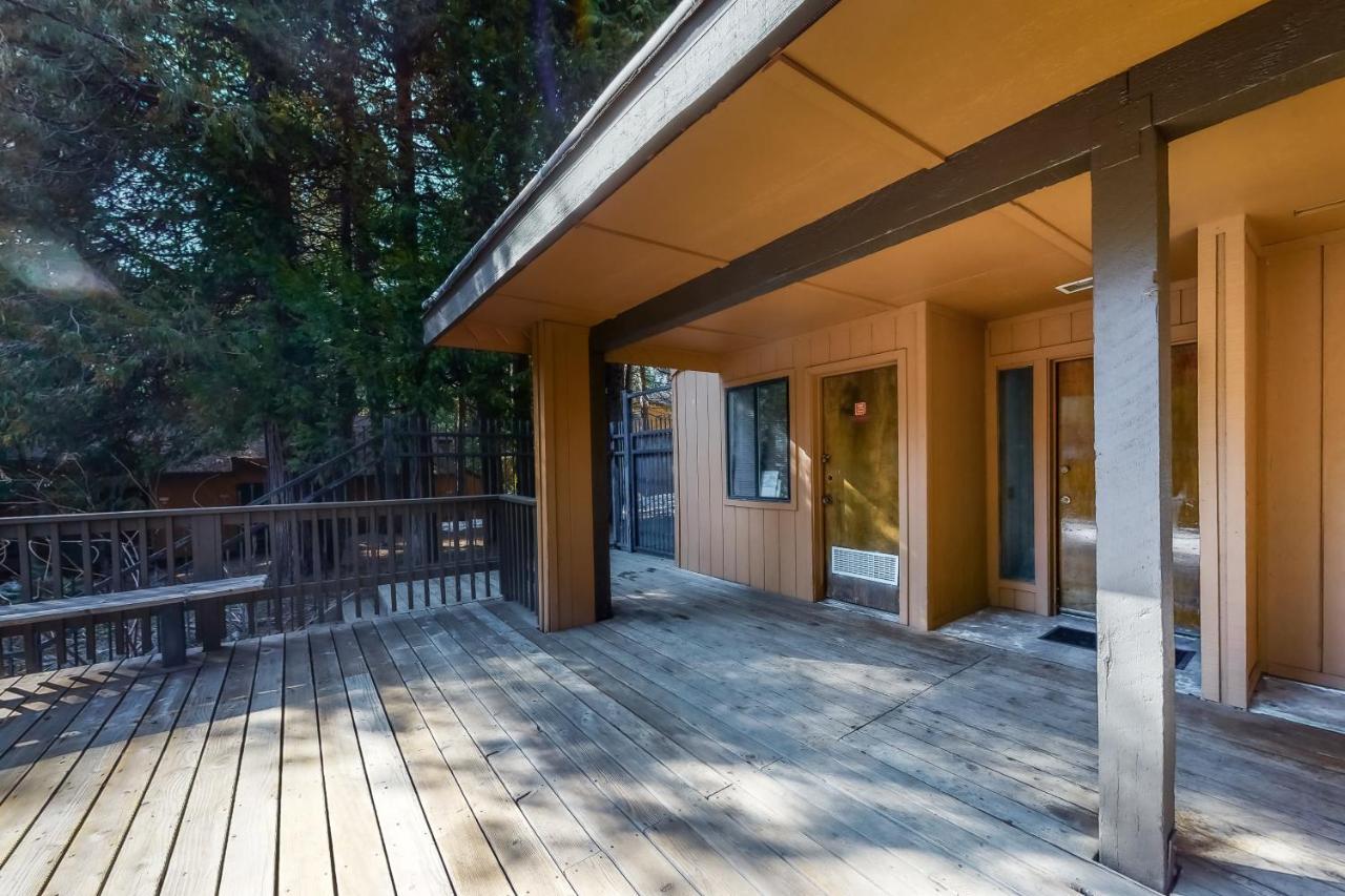 Sierra Swiss Chalet Shaver Lake Exterior photo