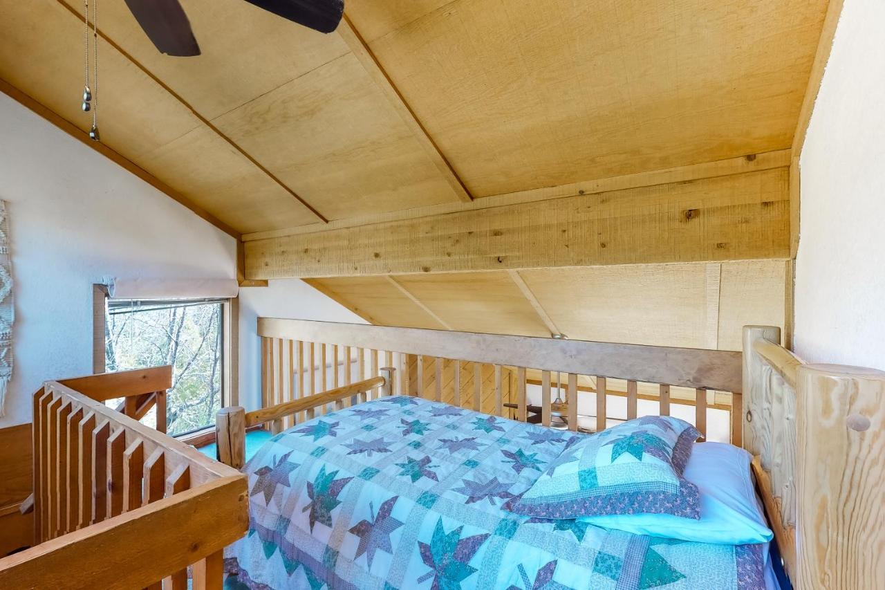 Sierra Swiss Chalet Shaver Lake Exterior photo