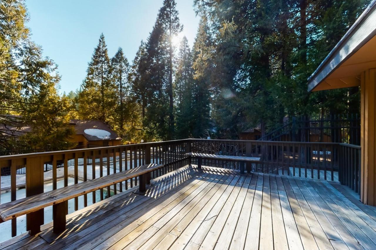 Sierra Swiss Chalet Shaver Lake Exterior photo