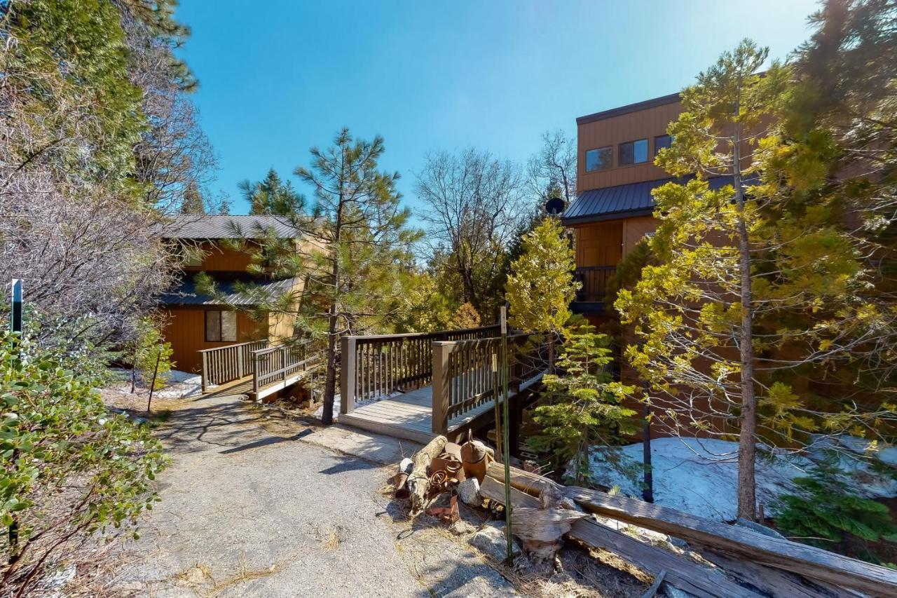 Sierra Swiss Chalet Shaver Lake Exterior photo